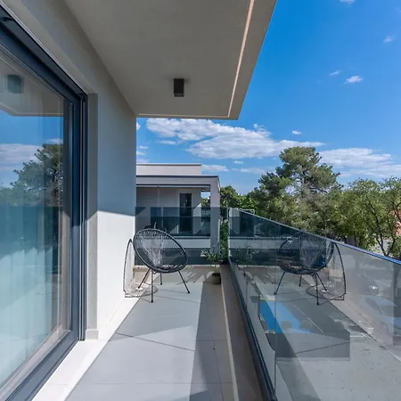 Marelux Rooftop Apartment